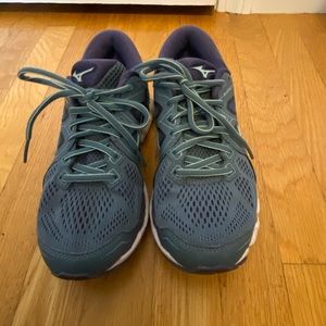 Mizuno Wave Sky 2 Sneakers